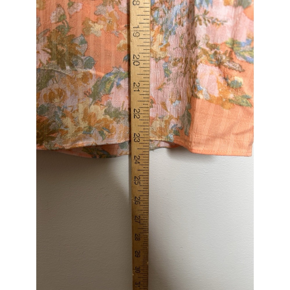 Rose + Olive Women's Peach Orange Floral Top Short Sleeve Size Medium New NWT - Picture 7 of 10